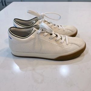 Women’s Rothy’s Size 7 Sneaker